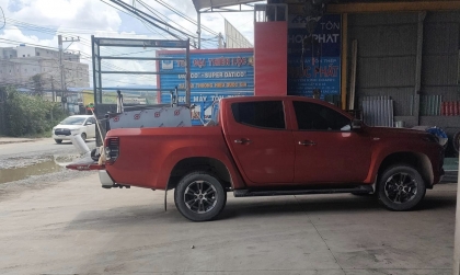 Triton không lên được vòng tua 2000 là sao nhỉ?