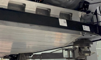 Xử lý thế nào với pin VF8 cạ gầm rách vỏ bảo vệ?