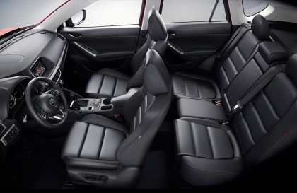 Làm sao loại bỏ được mùi da trên Mazda CX-5?