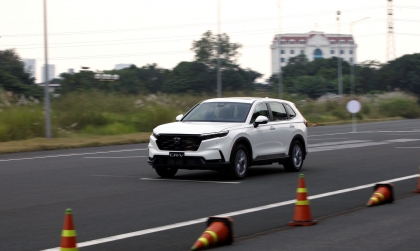 Bảng giá ô tô Honda tháng 3: Honda CR-V nhận ưu đãi gần 150 triệu đồng