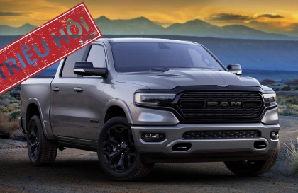 Triệu hồi bán tải RAM 1500 do lỗi đèn báo rẽ
