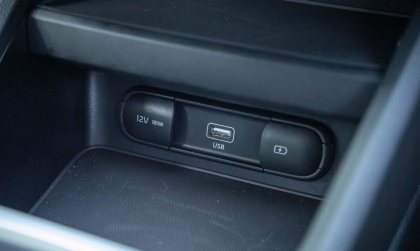 Kia Cerato không nhận USB vì đâu ạ?