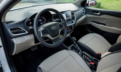 Xe hyundai accent buông chân phanh là bị phát ra tiếng kêu