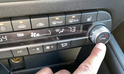 Có nên thay dàn lạnh của Mazda CX-5 bên ngoài không ạ?