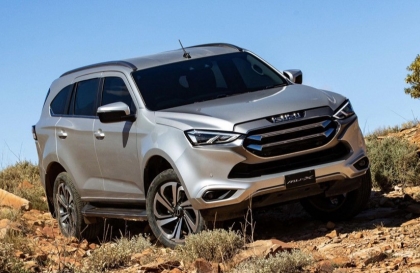 Bảng giá xe Isuzu tháng 12: Isuzu mu-X được ưu đãi 50% lệ phí trước bạ