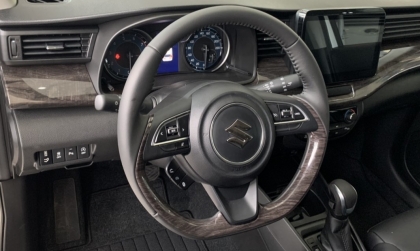 Xe Suzuki Ertiga bị kêu ở chỗ bấm còi?