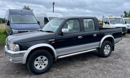 Có nên làm lại máy Ford Ranger đời 2004?