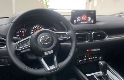 Làm sao để tắt radio của Mazda CX-5?