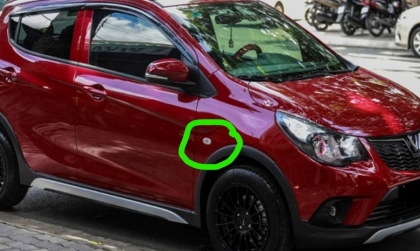 Bung đèn hông xe VinFast Fadil phải làm sao?