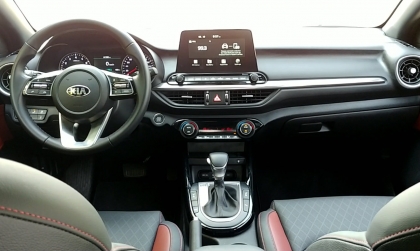 Thủng dàn lạnh Kia Cerato thì phải làm sao ạ?