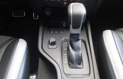  Mạch số tay ford ranger AT bị nước vào, xin địa chỉ xử lý để không phải mua mới?