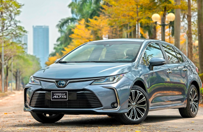 Ngõ nhỏ liệu có nên mua Toyota Corolla Altis?