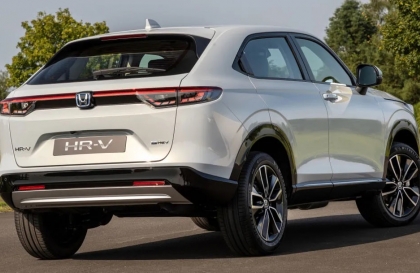 Đèn xi nhanh sau của Honda HR-V yếu quá, xin các cụ cách khắc phục?