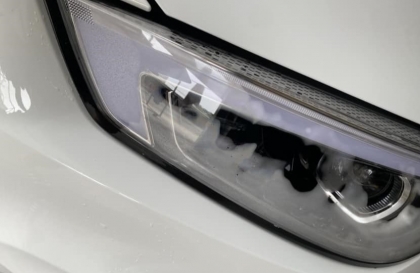 MG ZS bị hấp hơi nước vào đèn thế này có sao không?