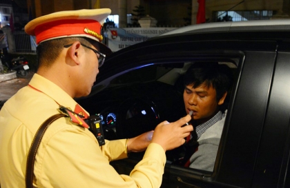 Có bao nhiêu nước xử phạt nồng độ cồn bắt đầu ở 0% tuyệt đối như Việt Nam?