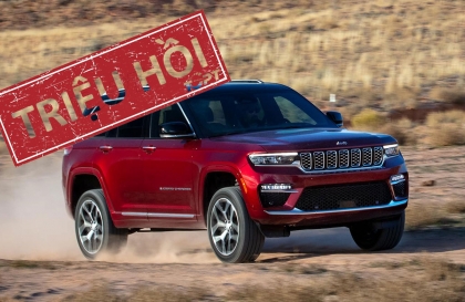 Triệu hồi Jeep Grand Cherokee trên toàn cầu do túi khí không bung