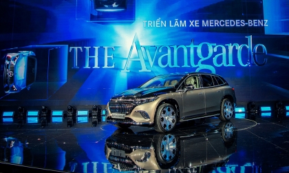 Dừng cuộc chơi Vietnam Motor show, Mercedes-Benz thành công hơn với triển lãm riêng?