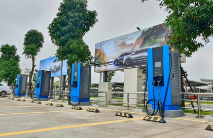 Ô tô điện VinFast được miễn phí sạc đến hết tháng 6/2027
