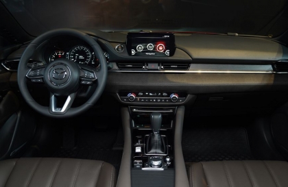 Xe Mazda 6 bị mất đèn nội thất là lỗi gì?