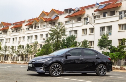 Cảm giác xe Toyota Altis bị nghiêng thì vấn đề ở đâu nhỉ?