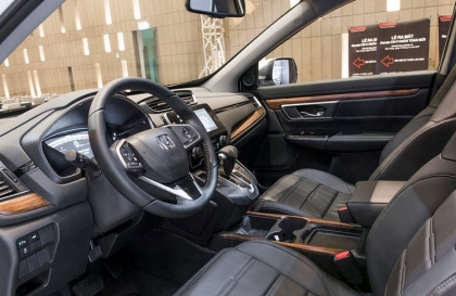Xin chỉ giáo xe Honda CR-V bị giật khi đánh hết lái