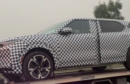 Mẫu xe mới dựa trên VinFast VF 9 sắp ra mắt với trục cơ sở kéo dài?