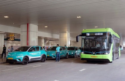 Xe Xanh: VinBus vận hành tuyến buýt điện độc quyền kết nối ba nhà ga của sân bay Tân Sơn Nhất