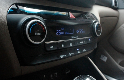 Xin chỉ giáo vụ điều hòa của Hyundai Tucson bị mùi