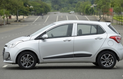 Hyundai Grand i10 đi tốc độ cao bị bay bay là sao nhỉ?