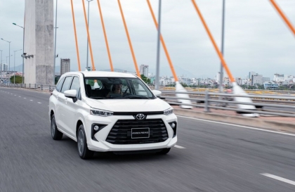 Bảng giá xe Toyota tháng 4/2025: Avanza Premio được ưu đãi 50% lệ phí trước bạ