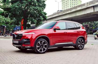 Có phải xe VinFast Lux Sa bị xẹp bóng hơi khi dừng?