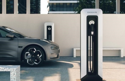 Thêm hai công ty Trung Quốc công bố trụ sạc xe điện công suất hơn 1.000 kW