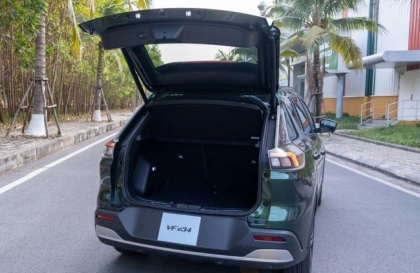 Các bác tư vấn giúp vấn đề cốp xe VF e34