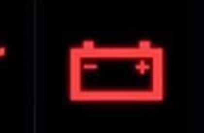 Mazda3 mới thay ắc quy mấy tháng mà đã hỏng rồi sao ạ?