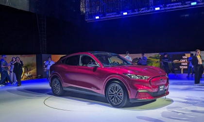Ford Mustang Mach-E - Khởi đầu cho tương lai điện hoá của Ford Việt Nam