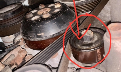 Nhớt bị chảy ở chỗ này của Hyundai Grand i10 là sao?