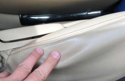 Ghế xe Toyota Vios bị thế này có được bảo hành không ạ?