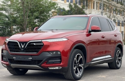 Có phải vô lăng xe Lux SA bị nghiêng không?