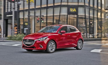 Xin cách khắc phục lỗi kết nối Carplay trên Mazda2