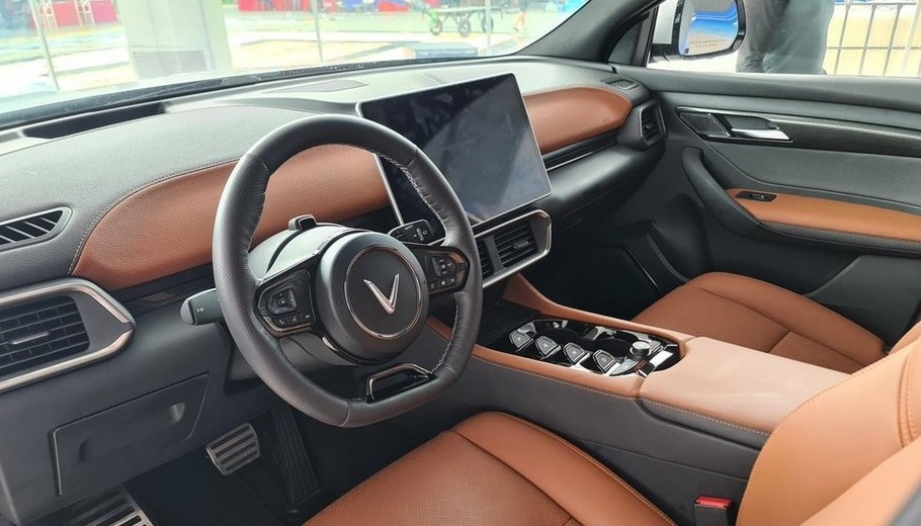 Phần mềm 8A.1.10.10 của VF8 không ổn định thì phải làm sao?