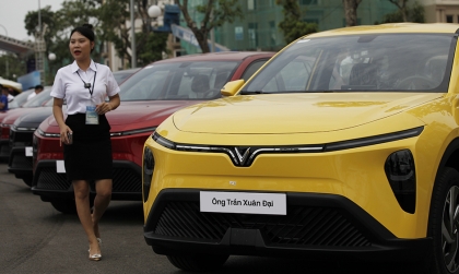 Thị trường ô tô tháng 11/2025: Limo Green tăng trưởng mạnh nhưng VinFast khó hoàn thành kế hoạch 200.000 xe trong năm