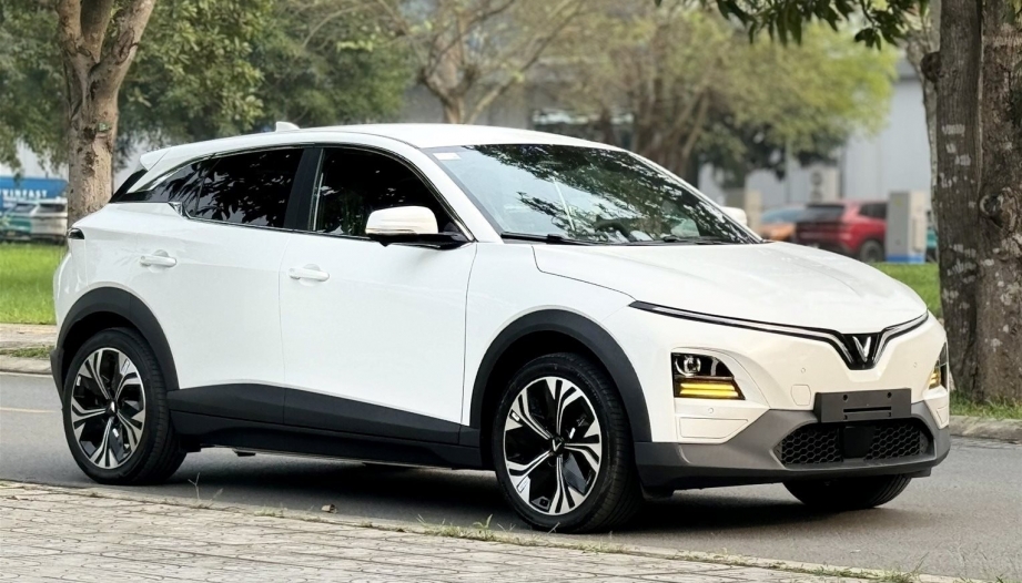 Vì sao giảm xóc trước của Vf6 bị kêu sau khi bảo hành?