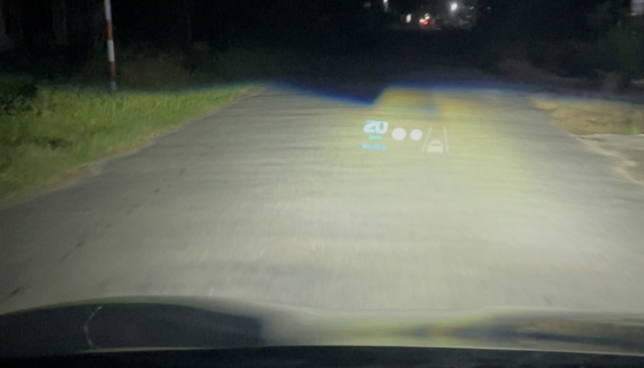 Vinfast VF6 tự cụp xe khi chạy thì có sao không?