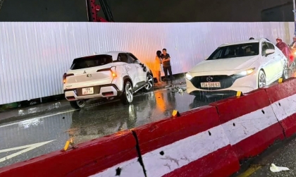 Ảnh TNGT: Tự gây tai nạn, tài xế Xforce bị nghi ngờ đã