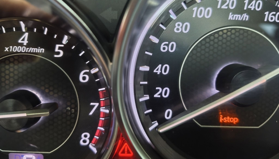 Mazda 3 báo lỗi i-stop có ý nghĩa gì?